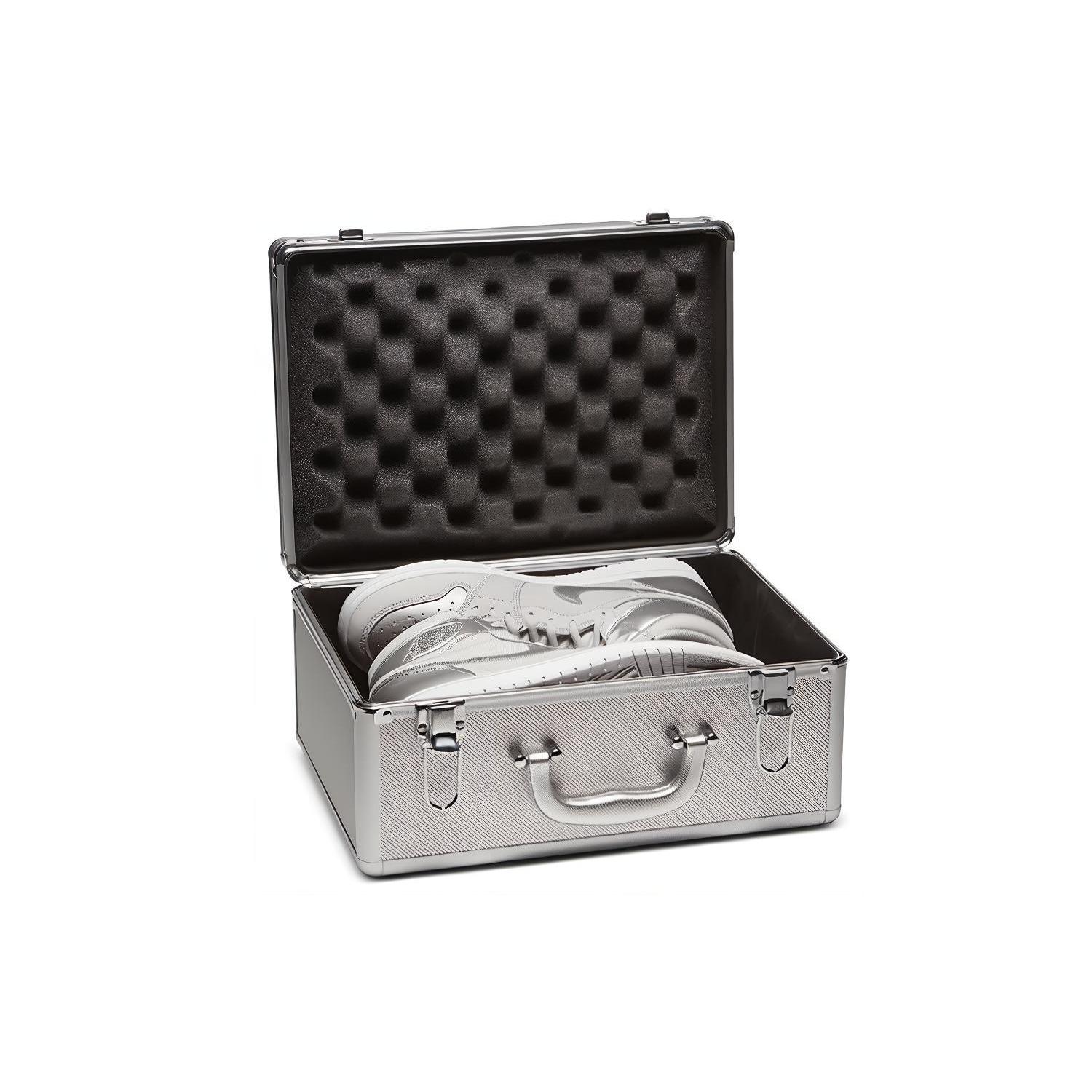 

Новые Air Jordan 1 Retro High OG CO.JP Tokyo Чемодан DA0382-029 41