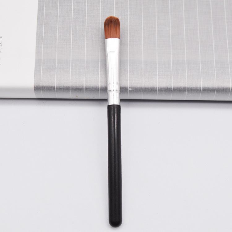 Versatile Beauty Makeup Brush Set: Eyeshadow, Lip, Eyebrow, and Concealer Brushes