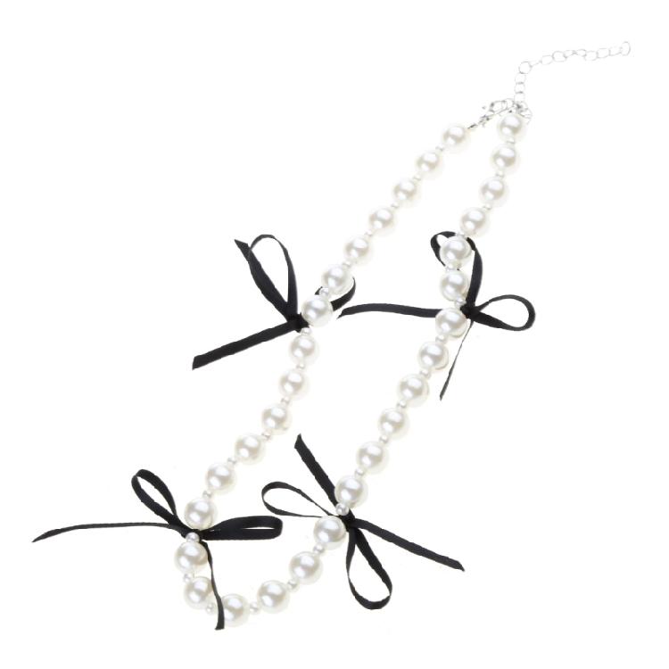 

Imitation Pearls Beaded Necklace Versatile Temperament Collarbone Chain Gift