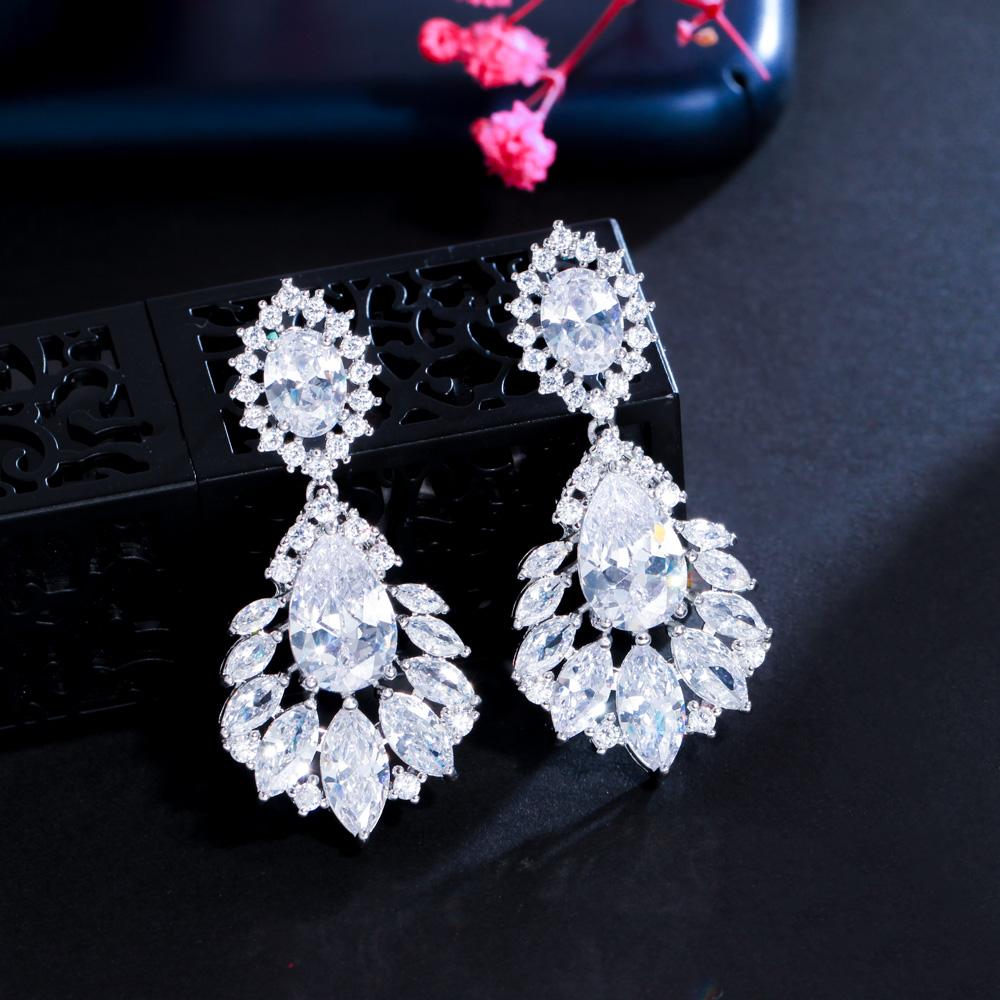 

Серьги-подвески CMM Shiny AAA+ с кубическим цирконием для невест белый