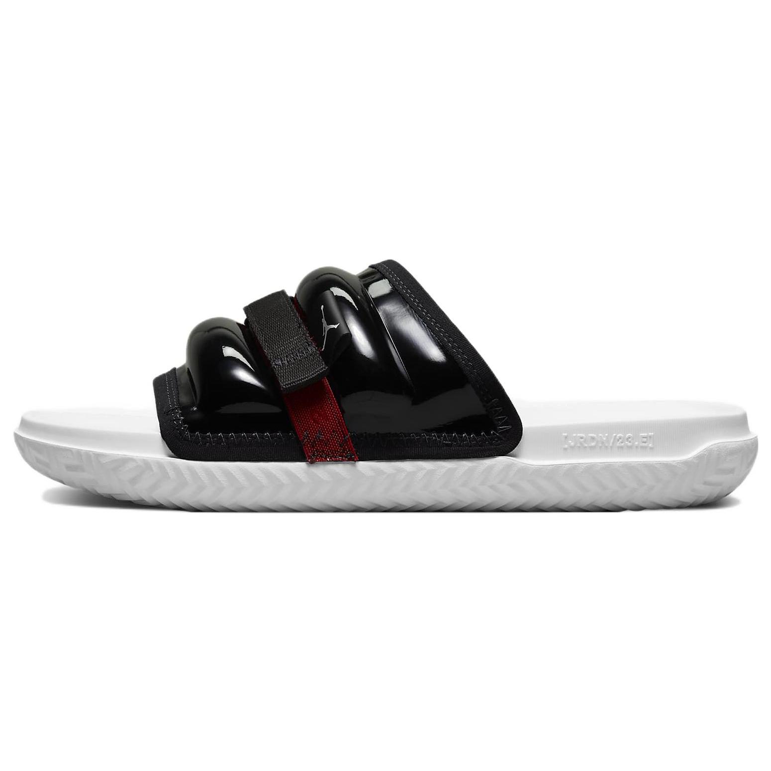 

Jordan Super Play Black White Off Noir University Red DM1683-061 40