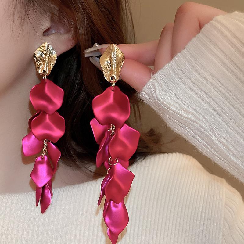 French Burgundy Love Petal Fringed Earrings Niche Fashion Trendy Stud Earrings Earrings Women