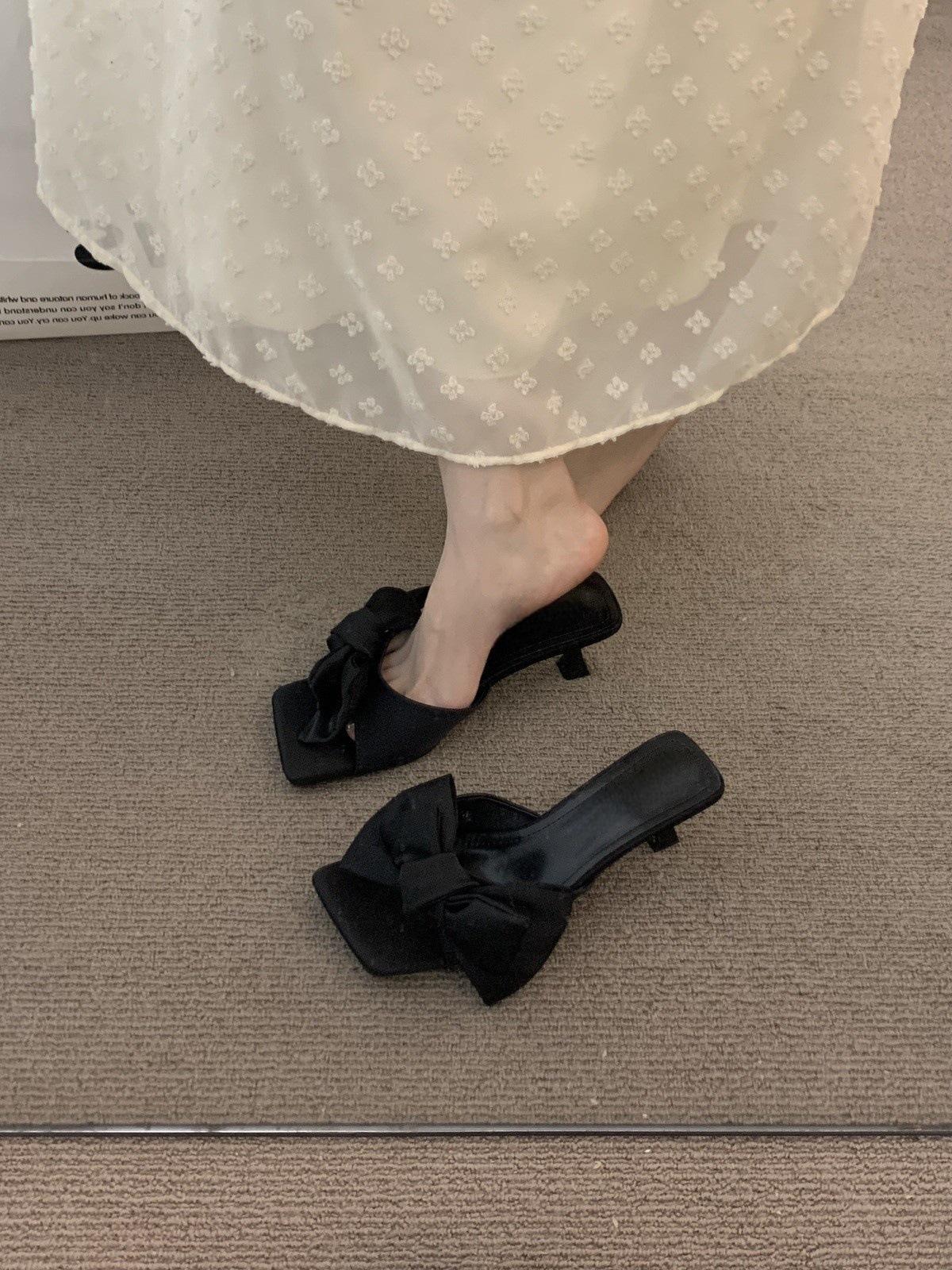 

Нишевые туфли на высоком каблуке черные маленькие крутые тапочки сказочные туфли новый бант с юбкой сандалии 35 чёрный