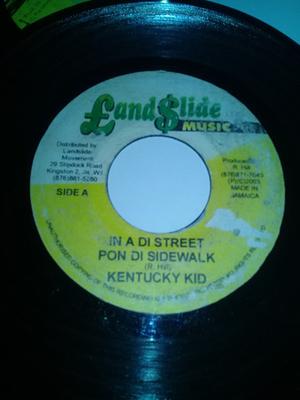 7inch Record KENTUCKY KID  In A Di Street Pon Di Sidewalk NONE Land Slide Musi Jamaica Reggae Ska  Dub Used
