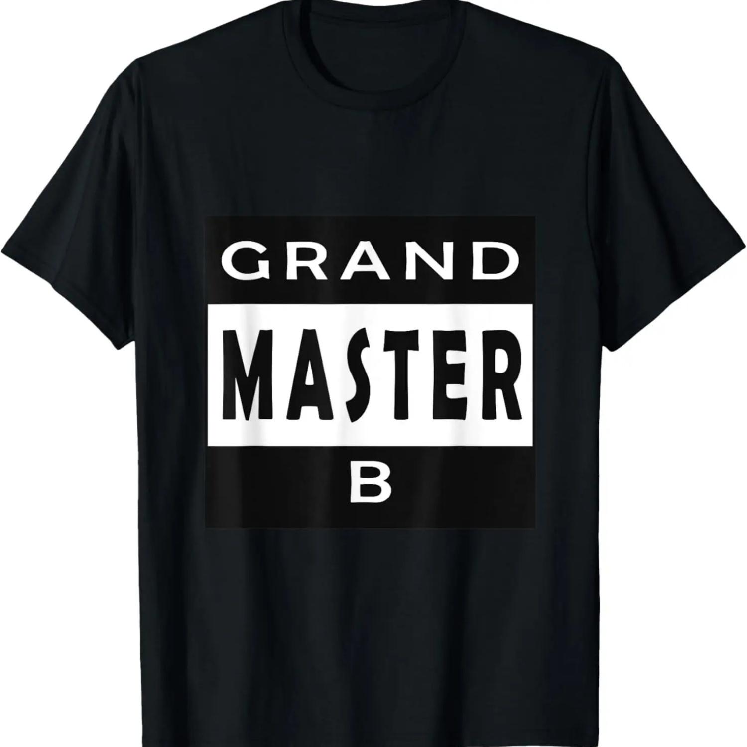 Она Сильная Притчи 31:25 Христианский Дизайн для Сильных Женщин Футболка S