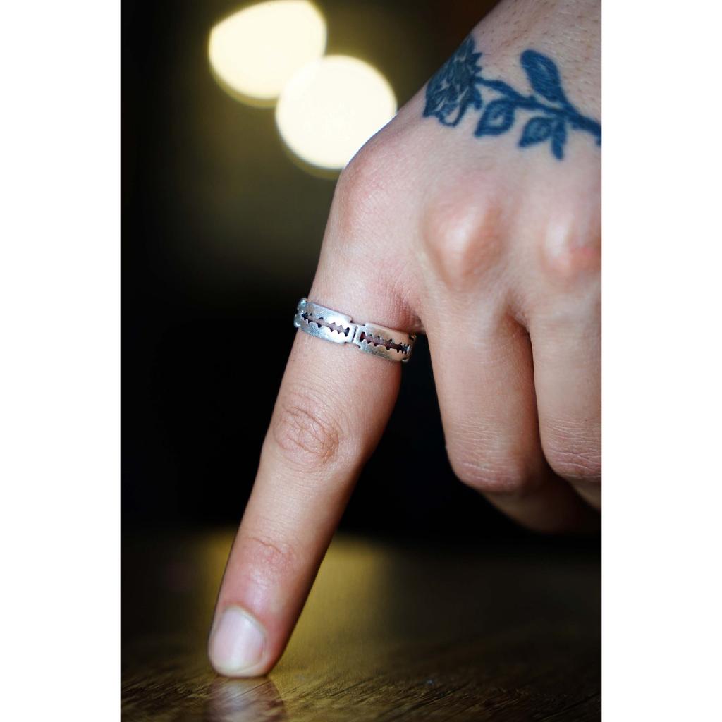 Unisex-Rasierer-Modell, verstellbarer, versilberter Ring