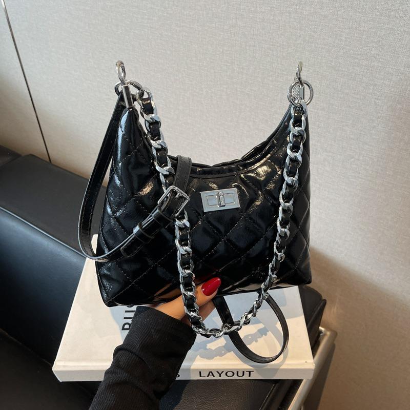 Fashion diamond chain tote bag femininity style portable shoulder bag design messenger bag