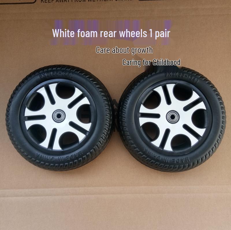 Kinderdreirad mit Schaumstoff- und Vollgummi-Verschleißfesten Rädern.