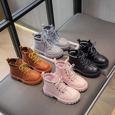 Nouvelle Mode Bottes Martin Garçons Bottes Décontractées pour Enfants Semelle Souple Bottes Courtes d'École Primaire pour Enfants Moyens et Plus Âgés Bottes Simples