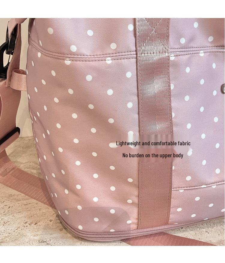 Women's Portable Travel Bag: Lightweight, Large Capacity, Ideal for Short Trips and as Carry-On Luggage.