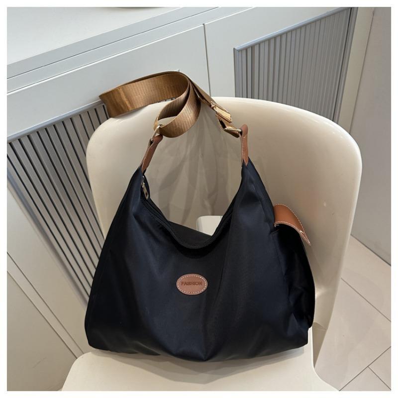 Nylon cloth bag women's large-capacity new versatile messenger bag cloth bag high-end commuter tote bag