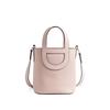 Genuine Leather Crossbody Bucket Bag A Perfect Hand-carried Handbag for Women Commuting To Work