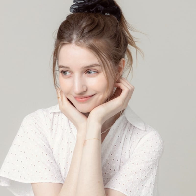 LILYKORI [New Color]Black Hair Scrunchie With Pearl