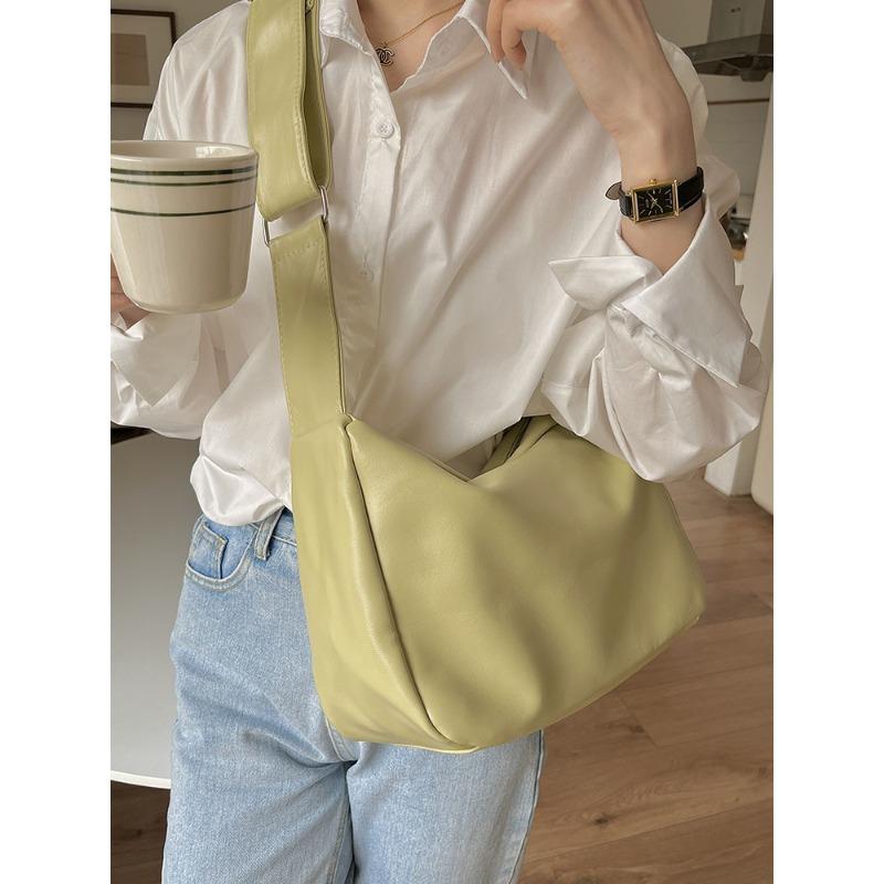 Bag 2 College Students Commute In Class Soft Leather Broadband Shoulder Messenger Tote Bag Is a Must for Women's Large-capacity Commuting