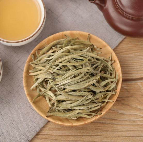 Yunnan Jinggu High Mountain Silver Needle White Tea - Loose Leaf Moonlight Pu er 500g