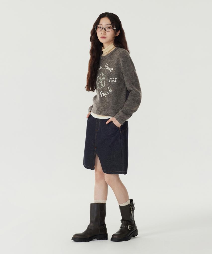 COVERNAT WOMAN Clover Heart Graphic Knit Beige