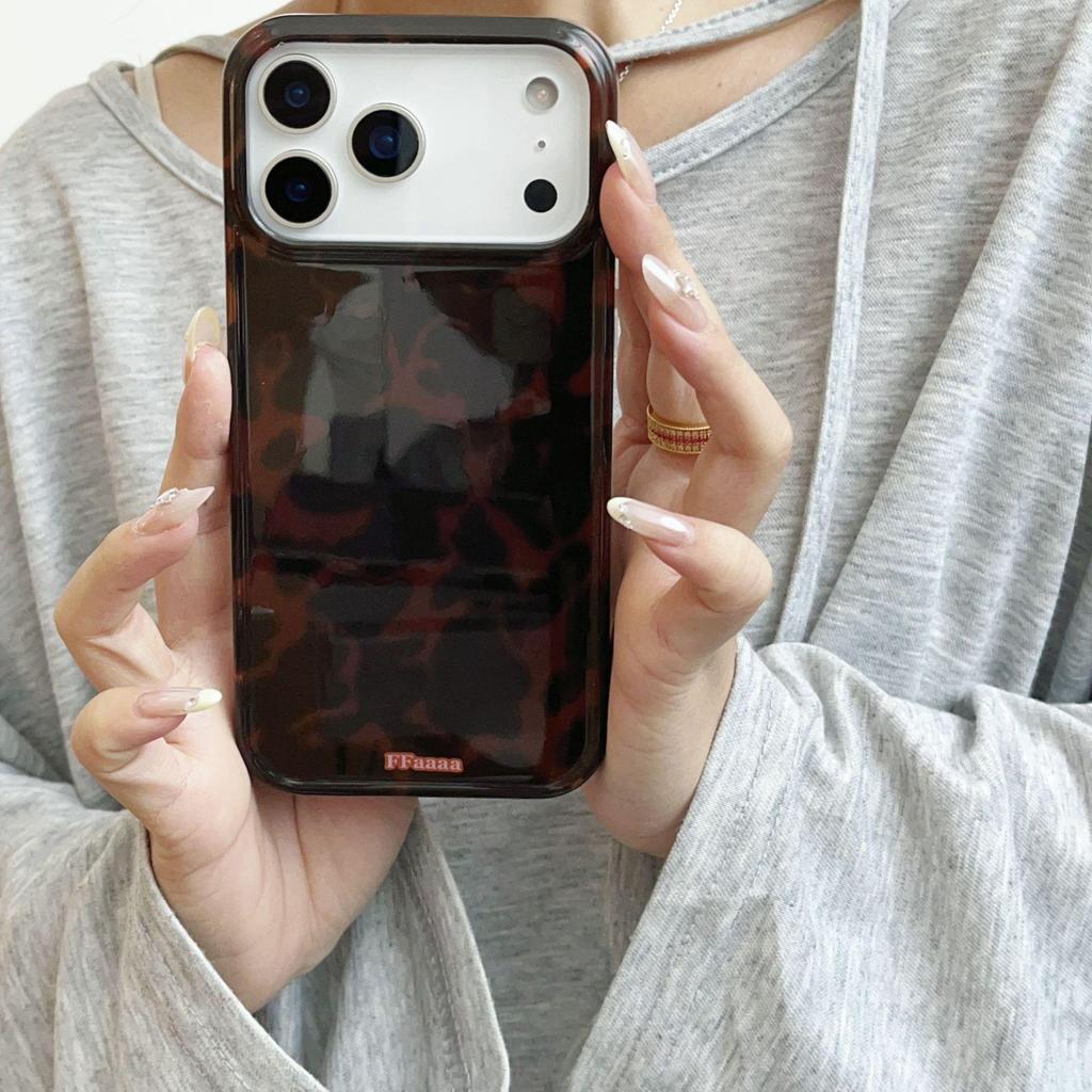 Retro Amber Leopard Print Case for iPhone 17 Pro Max, 16, 15, 14