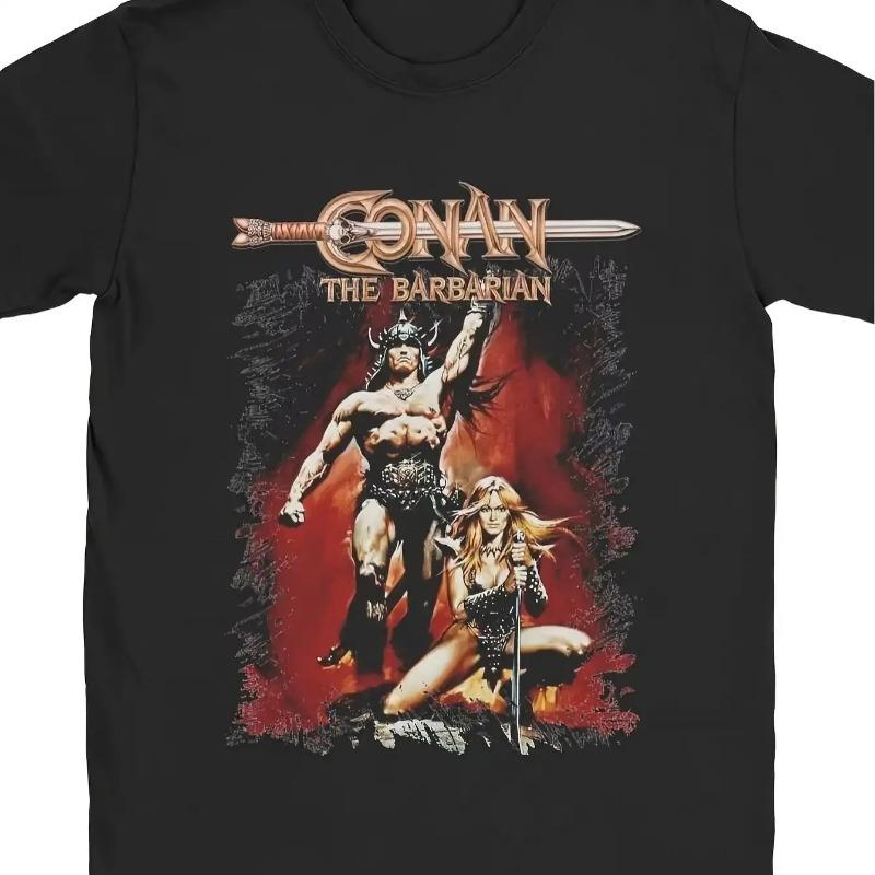 Klasyczny Męski T-shirt z Graficznym Nadrukiem Conan Barbarzyńca Czarny Miękki Okrągły Dekolt Krótki Rękaw z Uderzającą Czerwoną Grafiką Wojownika