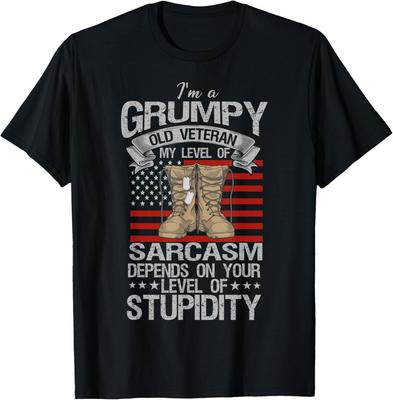 Je suis un Vieux Vétéran Grincheux T-shirt Drôle Armée Drapeau US Papy T-shirt Unisexe