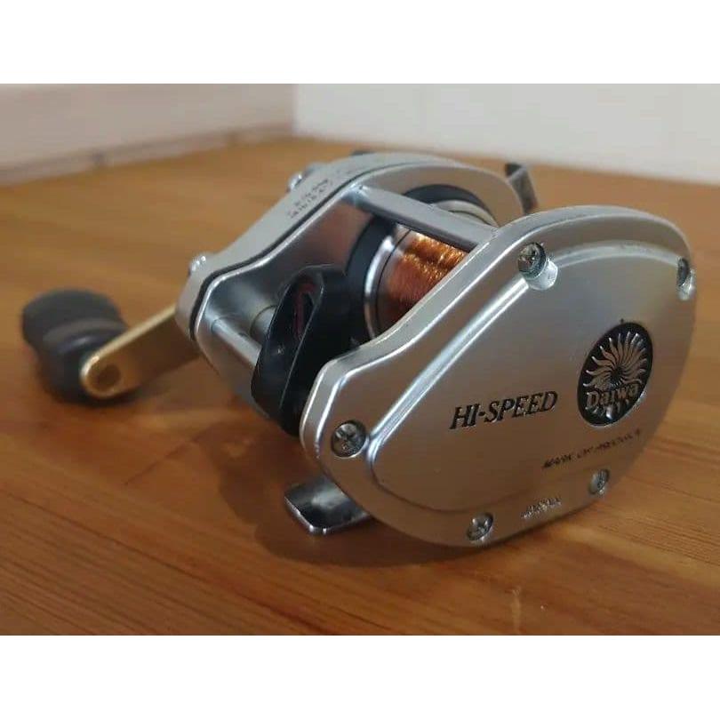 Used Daiwa PHANTOM ST-15 bait reel