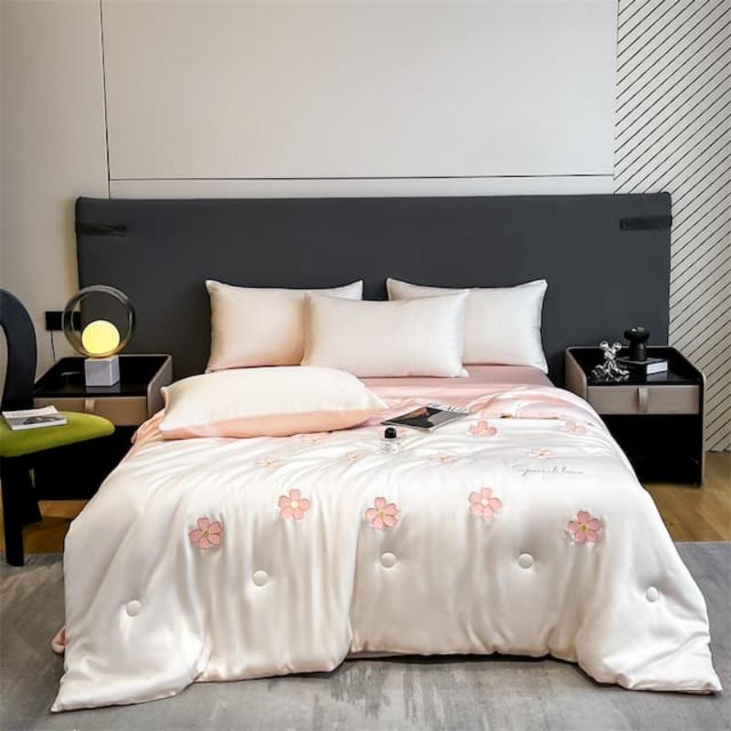 Princess Version Summer Cool Quilt Soft Washed Ice Silk Machine Washable For Women Girl Air-Conditioned Quilt Comforter Bedding