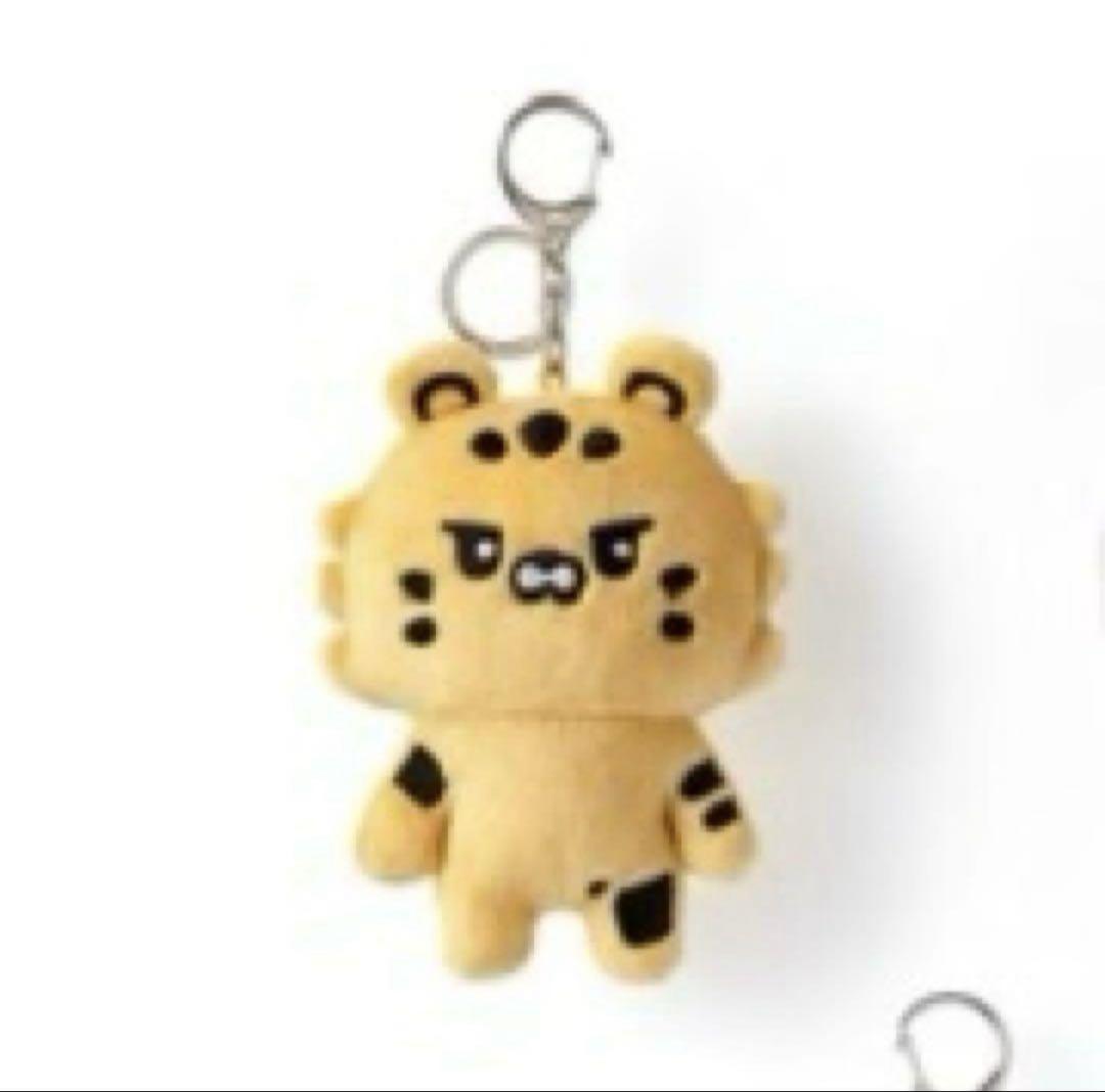 

[USED] Lu Seraphim Chaewon HOT Pop-up Limited Edition Keychain