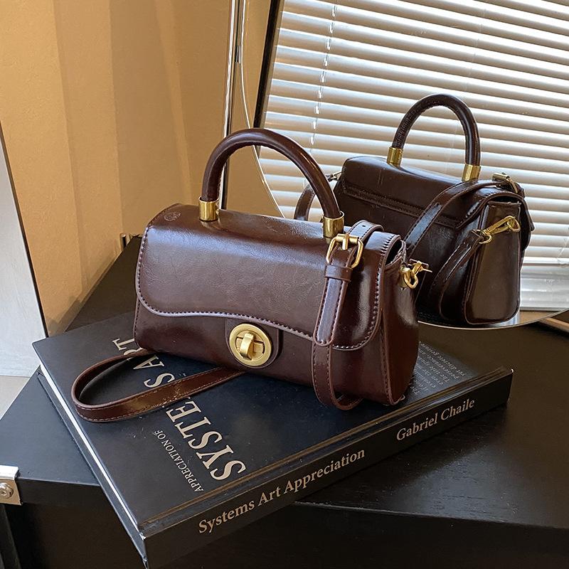 

2025 Новогодняя Рождественская мода маленькая квадратная сумка женская сумочка красная свадебная сумка сумка через плечо сумка мессенджер 22*8*12