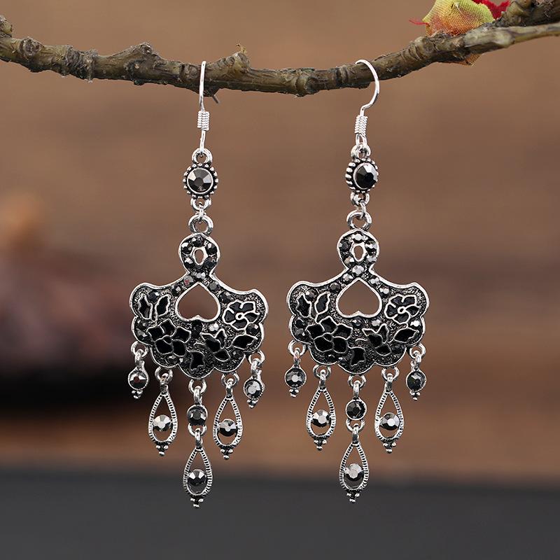 Vintage Palace Crystal Long Tassel Earrings with Feminine Style and Versatile Personality Earrings, Korean Fashion Ethnic Style Earrings