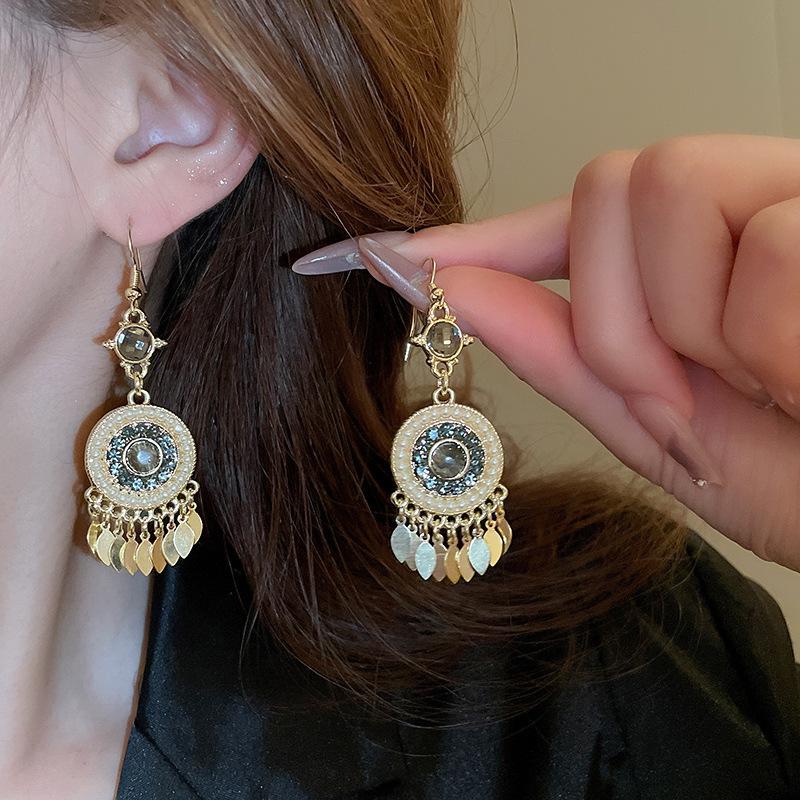 Bohemian Tassel Earrings: Ethnic Style, Versatile Travel Accessories
