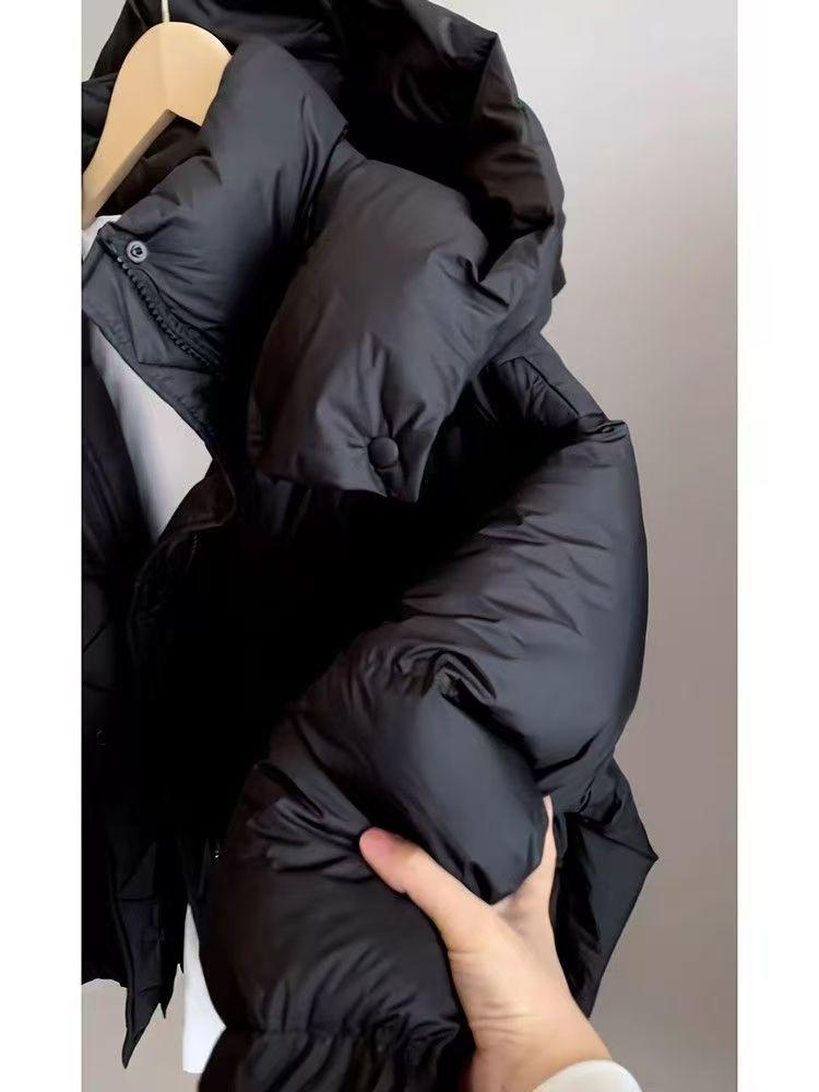 Dámská krátká péřová bunda z bílého kachního peří - Jarní korejský styl, volný střih, nadměrná velikost, trendy žinylkový svrchní oděv.