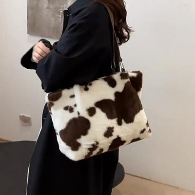 Bolsas Shopper de Grande Capacidade Para Mulheres Bolsa Tote de Viagem de Inverno Estampa de Vaca Bolsa de Ombro de Pelúcia Bolsa de Mão Feminina de Designer