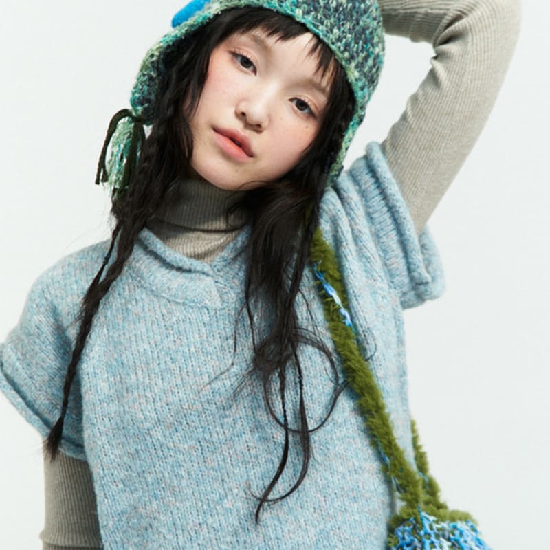 MISU A BARBE TWINS EAR BEANIE BLACK TEAL