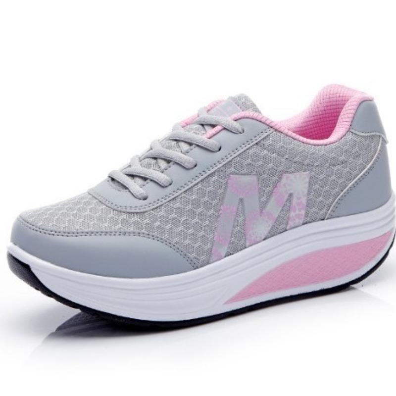 New Women's High Height Vulcanized Sports Shoes High Quality Shake Shoes Fashion Women's Sports Shoes