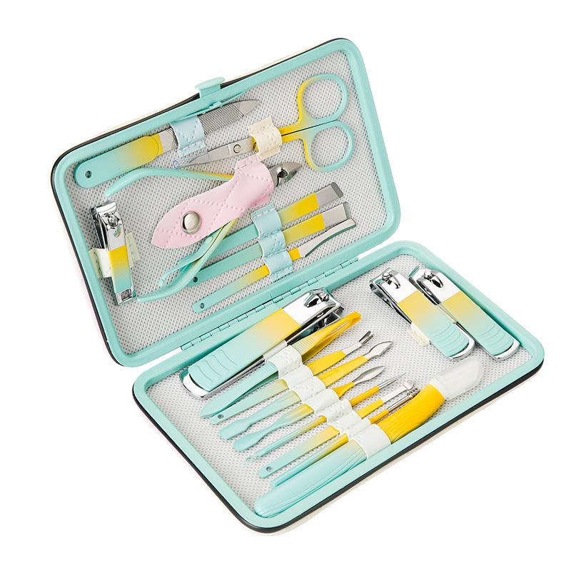 18-Piece Nail Care Set: Clippers, Eagle Beak Pliers, and Pedicure Knife