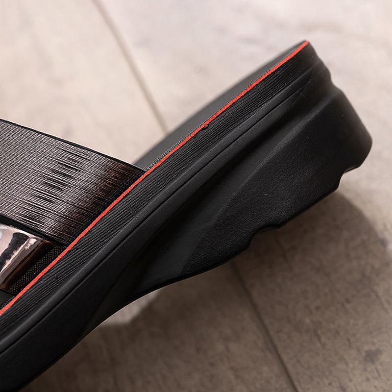 Zapatillas Ropa de verano para mujer Tacón medio Suela suave Damas de  mediana edad Fondo plano Antideslizante Sandalias de madre de mediana edad  y anciana comprar a buen precio — entrega gratuita,