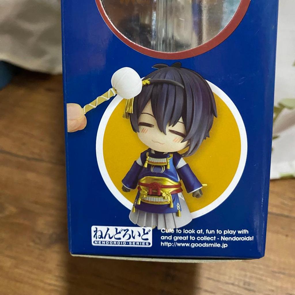 [USED] Nendoroid Mikazuki Munechika with Family Crest Base