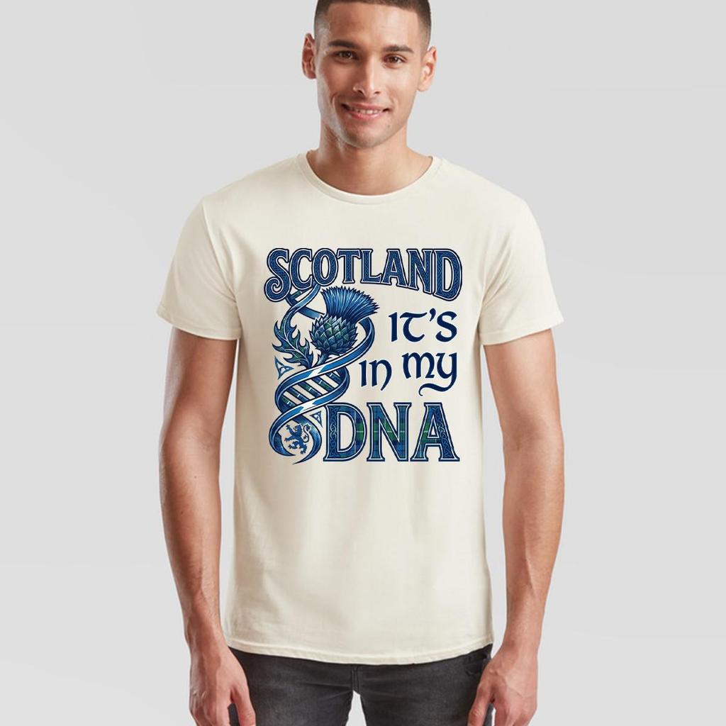 Scotland All In Dna Gestreiftes T-Shirt mit schottischem Distelmuster Geeignet für Unisex und Unisex im klassischen Stil