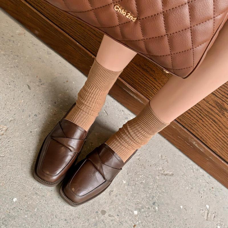 

Новые кожаные лоферы с одним ремешком, женские, с круглым носком, на низком каблуке, большого размера, одинарная обувь, женские, на толстой подошве, нескользящие, закрывающие ногу, из коровьей кожи, женская обувь 40