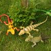 Lizard Model Toy Built-in Whistle Simulated Animal Tricky Vent Toy Solid Model Ornament PVC Reptile Figurine Lizard Squeeze Toy Party Favors