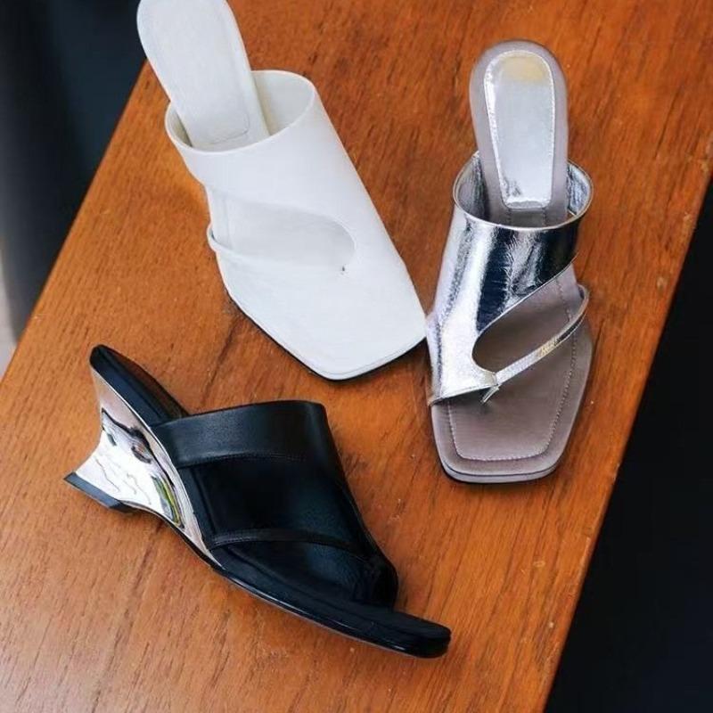 Women's Fashion Slippers Summer New Square Head Cover Toe Soft Sole Anti-slip Wear Abnormal-shaped Heel Sandals
