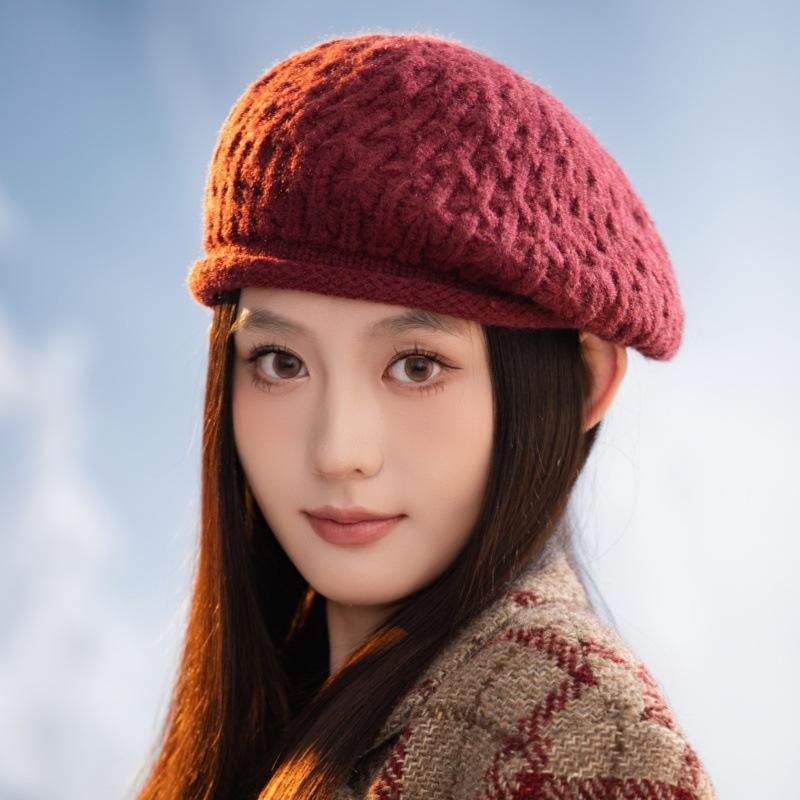 Women's Wool Beret Autumn and Winter Windproof Warm British Style Knitted Wool Hat Windproof Thick Warm Hat for Skiing, Running, Cycling