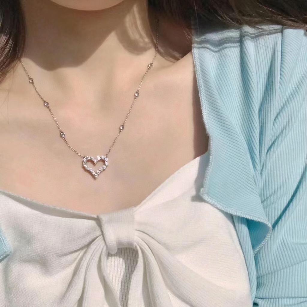 Hot Brand Vintage Heart Necklace Luxury Jewelry For Women Designer Pendant Pure 925 Sliver Lady Party Diamond Chain Necklaces