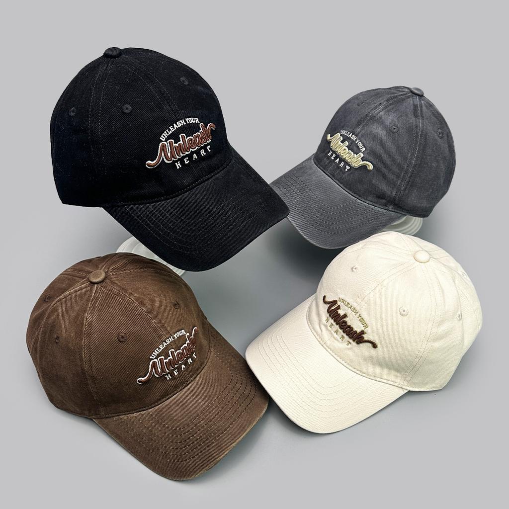 Retro Three-Dimensional Letter Embroidered Baseball Cap For Men And Women, Sunshade, Wide Brim, Small Casual And Versatile Peaked Cap.