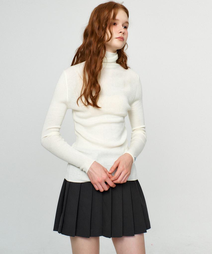 RAVEROUS Basic Turtleneck Knit_Ivory