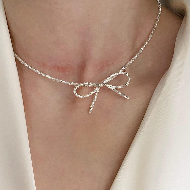 

Silver Dimple Bow Necklace - Luxurious Sweet Choker for Women