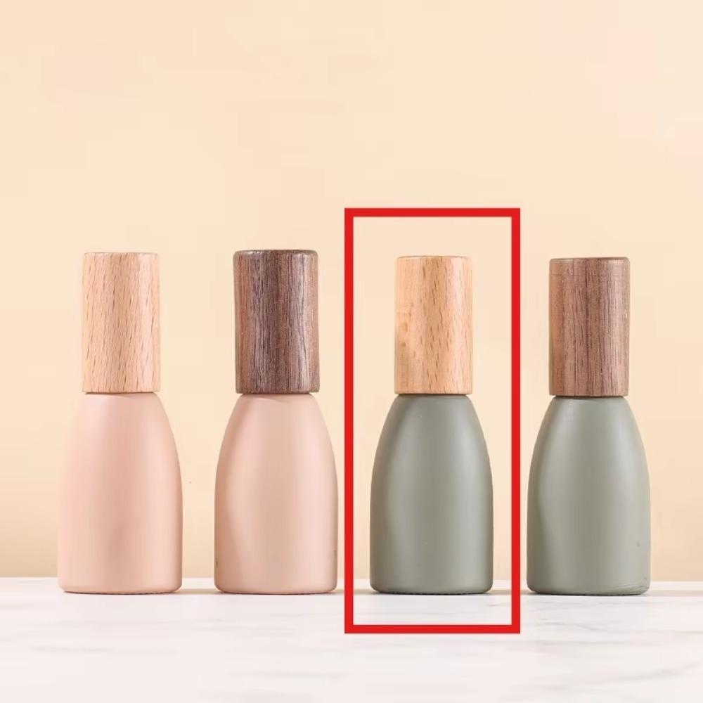 

Glass Roll-on Bottle 10ml Essential Oil Roller Bottle Portable Refillable Bottles Makeup Tool Beech green