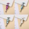 Shell Brooch With Alloy Material For Unisex Fashion Accessory