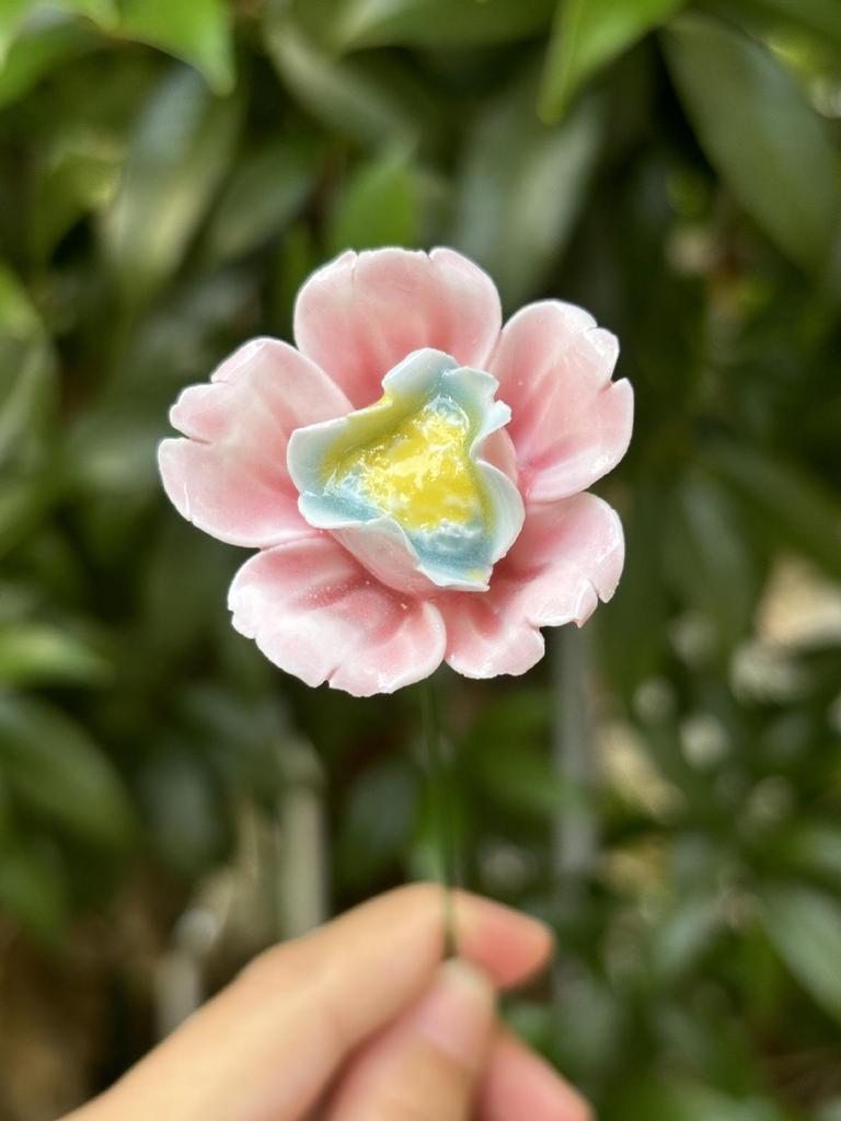 Handmade High-Temperature Ceramic Flower Bouquet Ornament