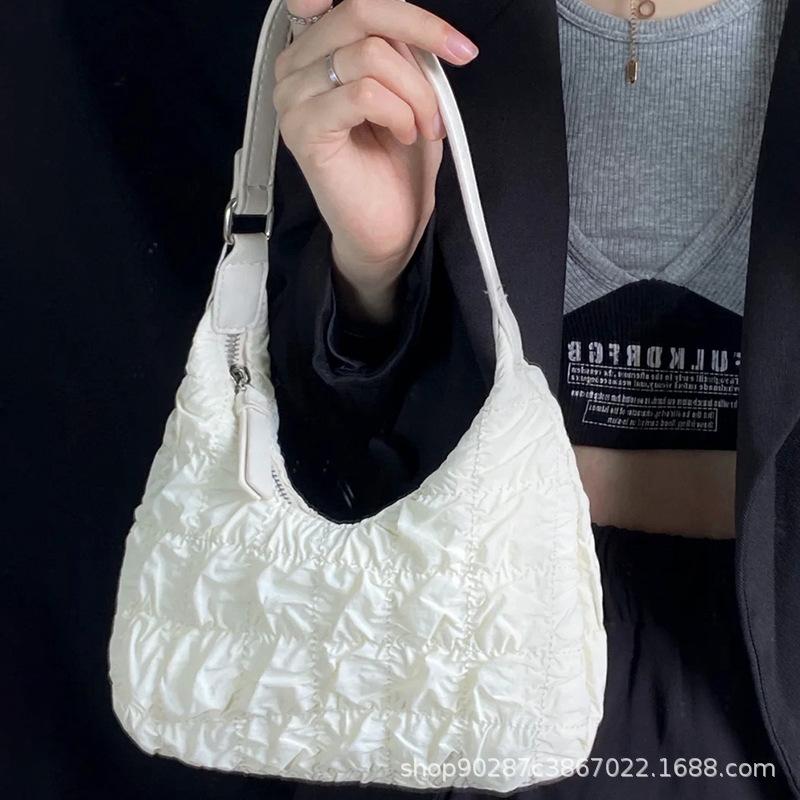 

Cream Puff Cloud Folds Dumpling Bag Girl Cute Student Style One Shoulder Underarm Bag Casual Versatile