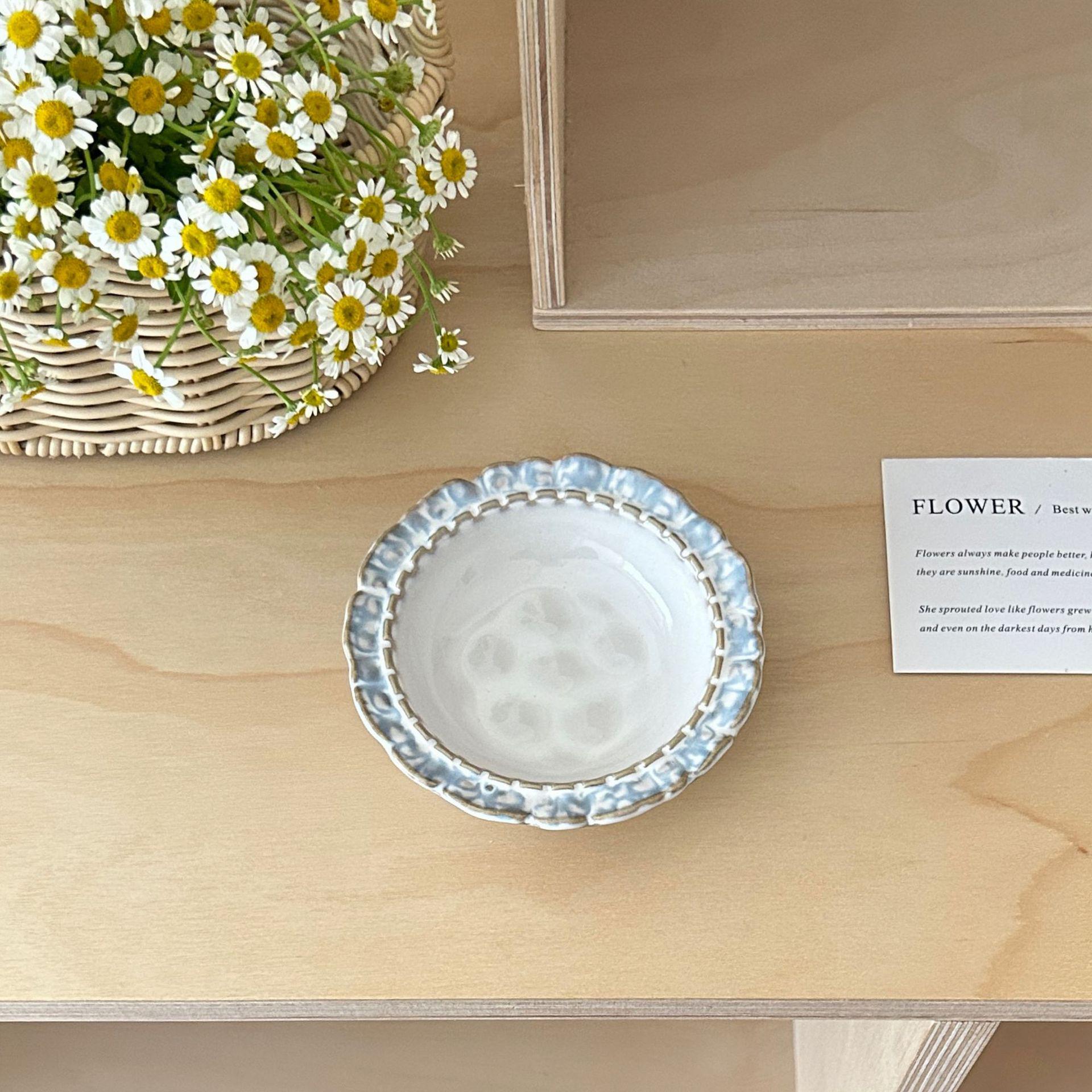 

Элегантный керамический набор посуды: Обеденные тарелки и миски для йогурта, расписанные подглазурной краской